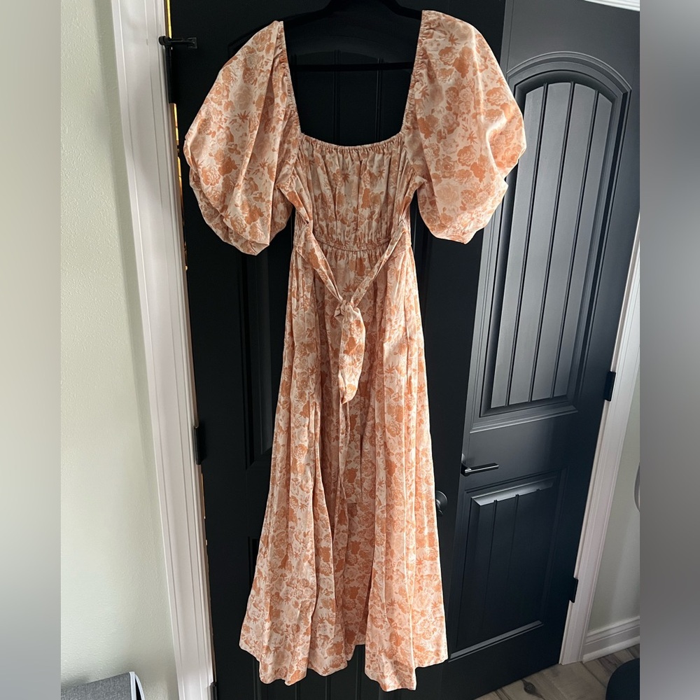 Floral Puff Sleeve Dress in Peach